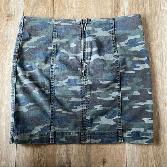Free People Womens Camo Zippered Mini Skirt Streetwear Size 4 - Picture 2 of 5